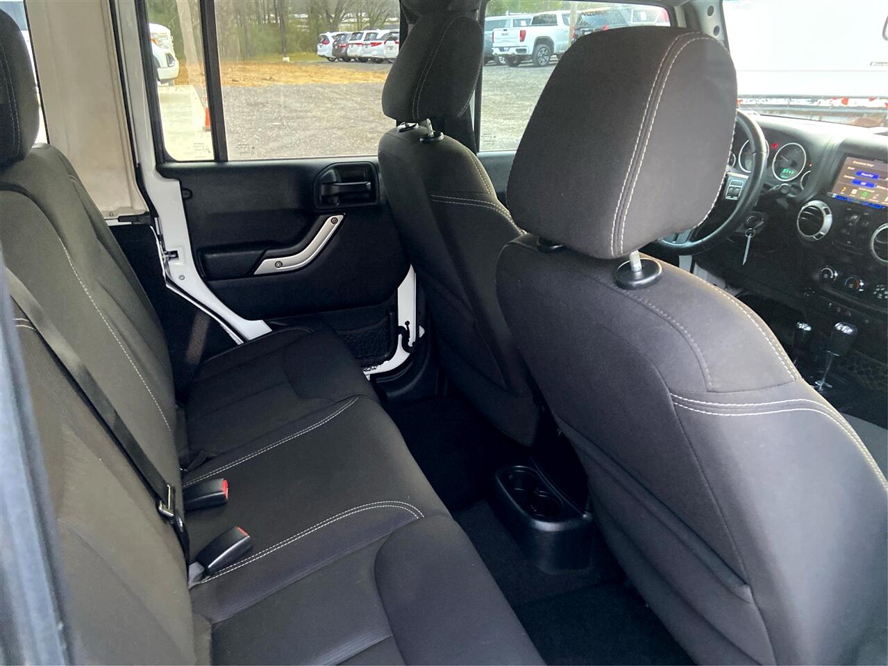 Jeep Wrangler Unlimited Sahara 4WD 2015