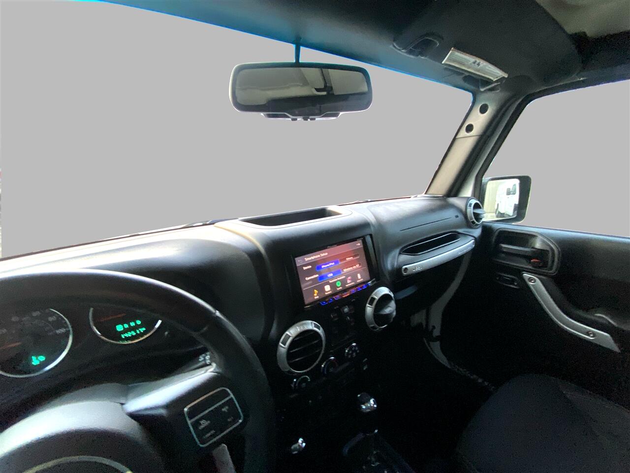 Jeep Wrangler Unlimited Sahara 4WD 2015