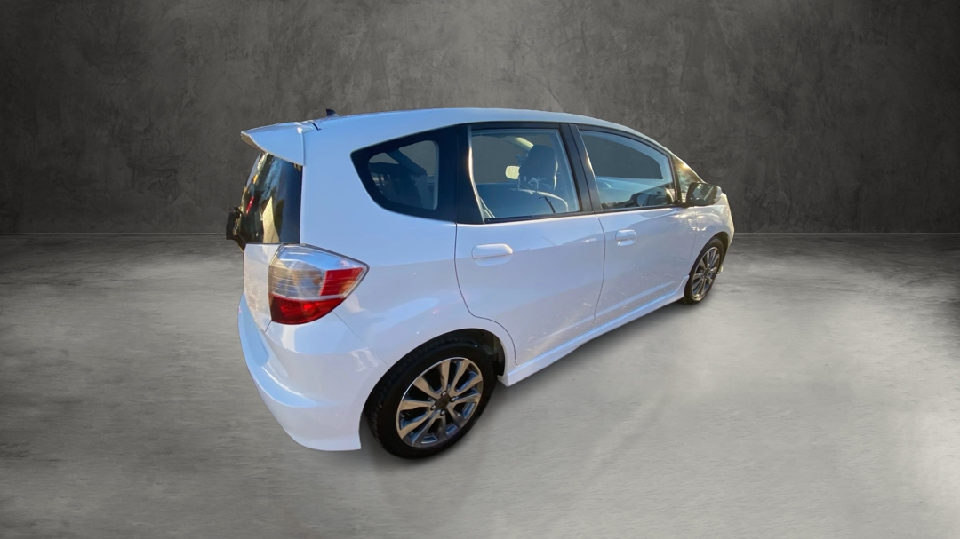 Honda Fit Sport 5-Speed AT 2012
