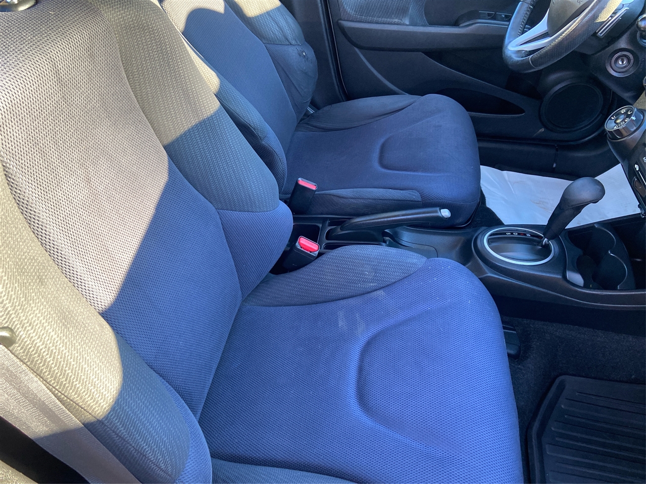 Honda Fit Sport 5-Speed AT 2012