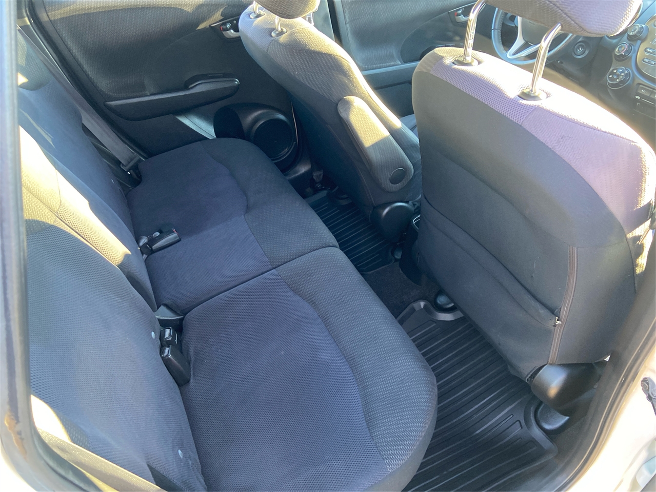 Honda Fit Sport 5-Speed AT 2012