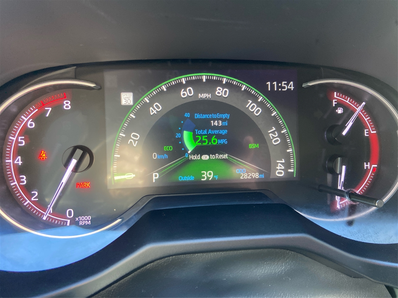 Toyota RAV4 XLE 2024