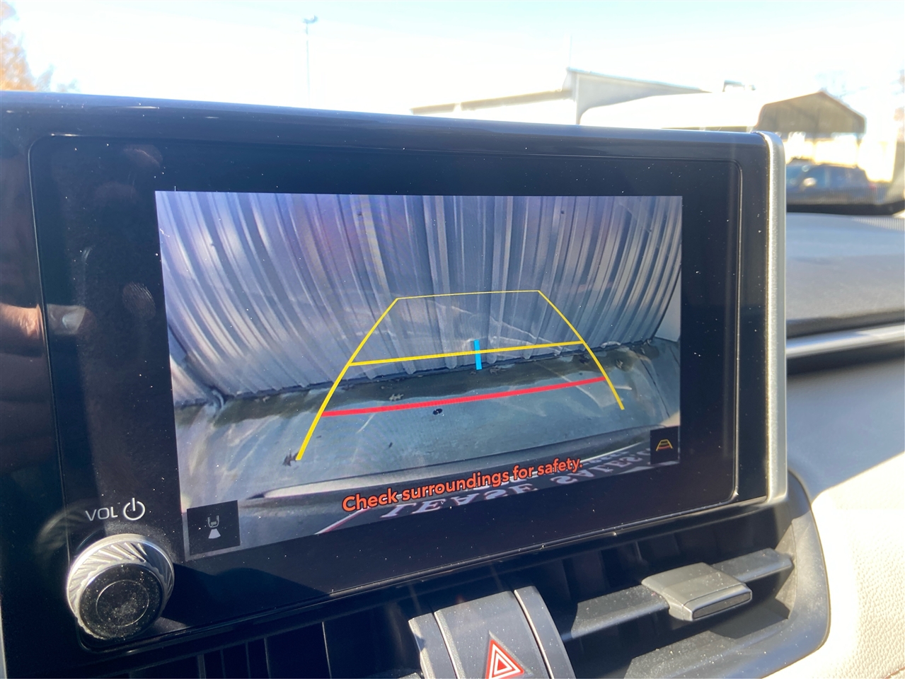 Toyota RAV4 XLE 2024