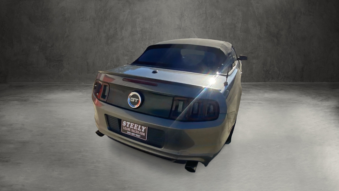 Ford Mustang GT convertible 2013