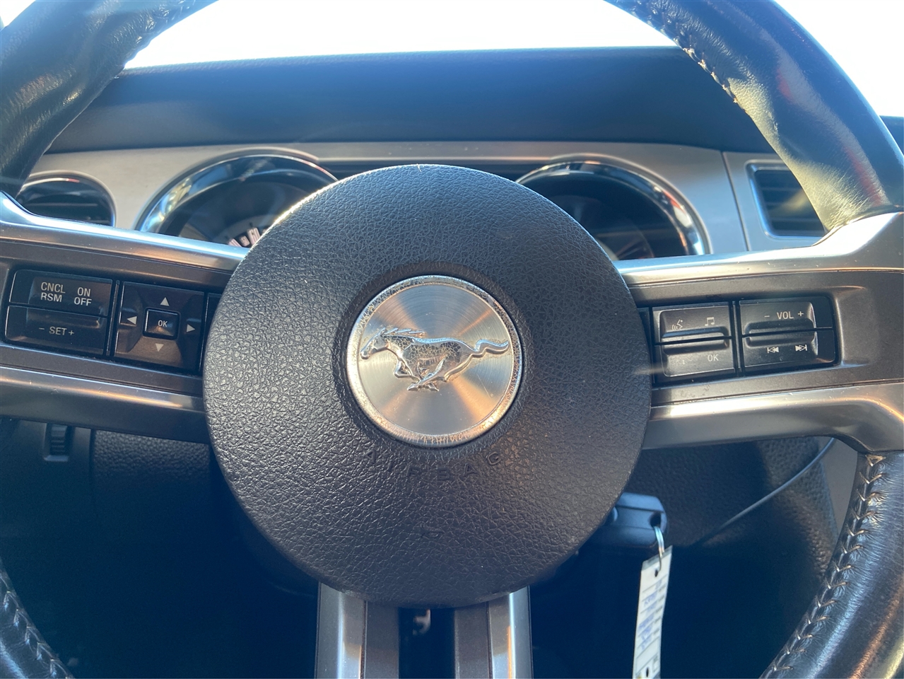 Ford Mustang GT convertible 2013