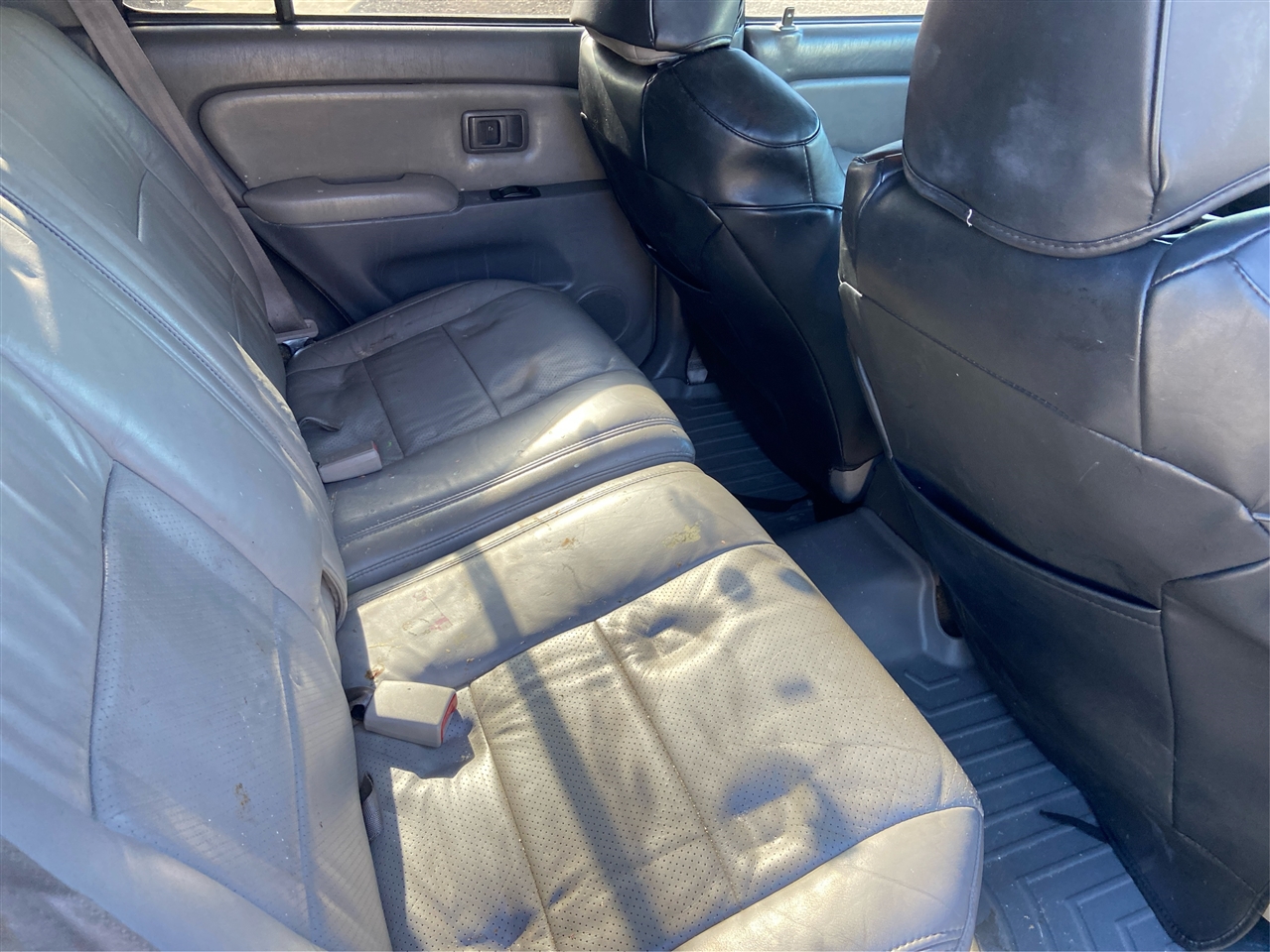 Toyota 4Runner SR5 2WD 2002