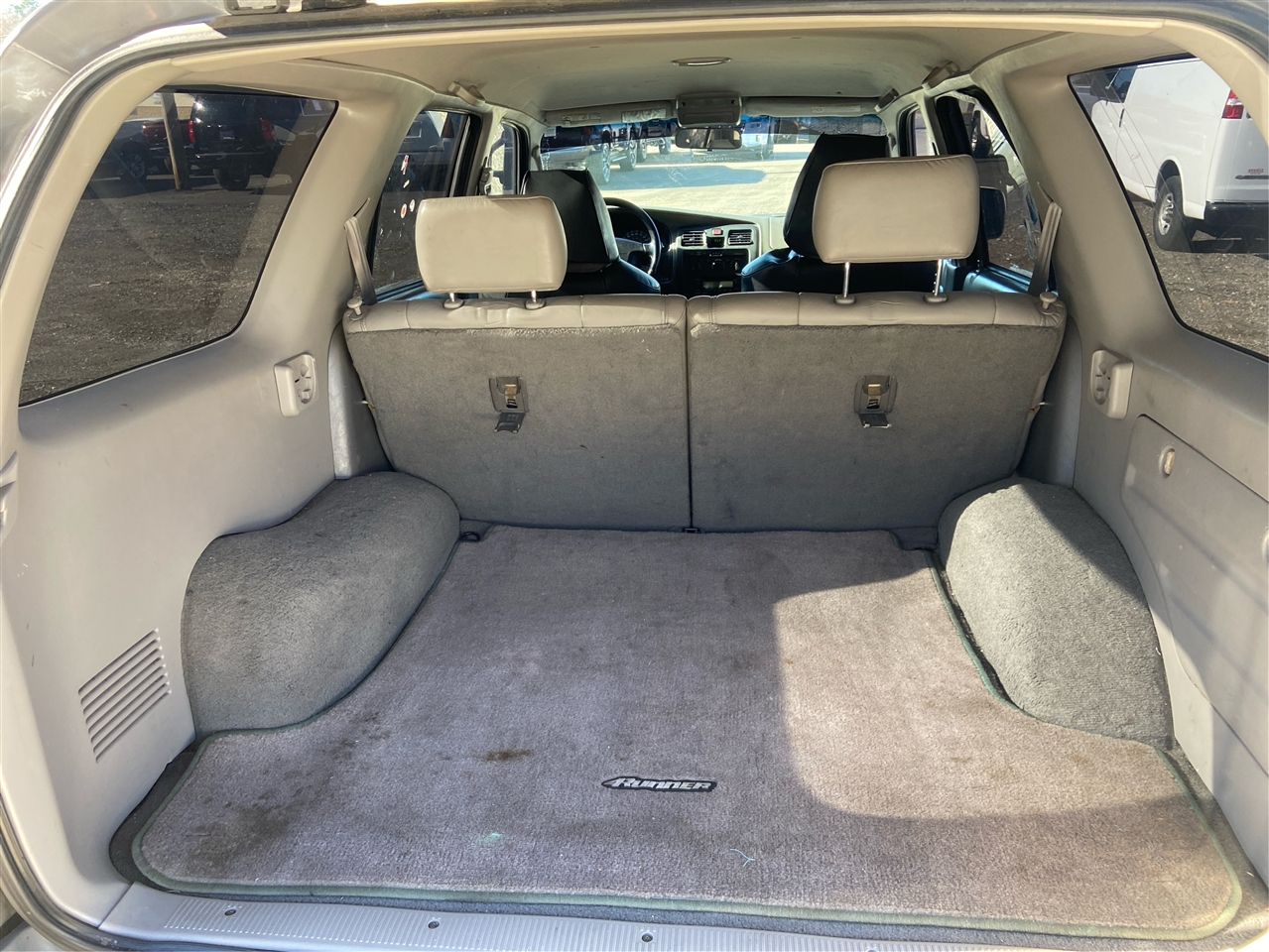 Toyota 4Runner SR5 2WD 2002