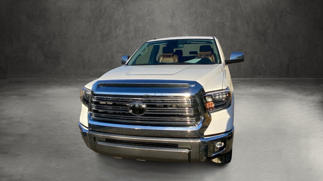 Toyota Tundra Platinum CrewMax 5.7L FFV 4WD 2018