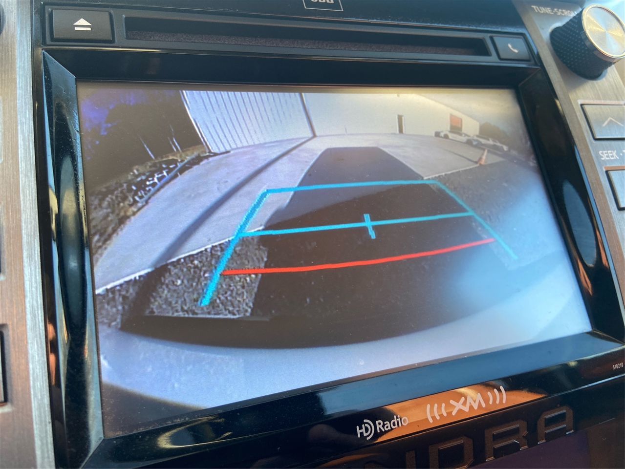 Toyota Tundra Platinum CrewMax 5.7L FFV 4WD 2018