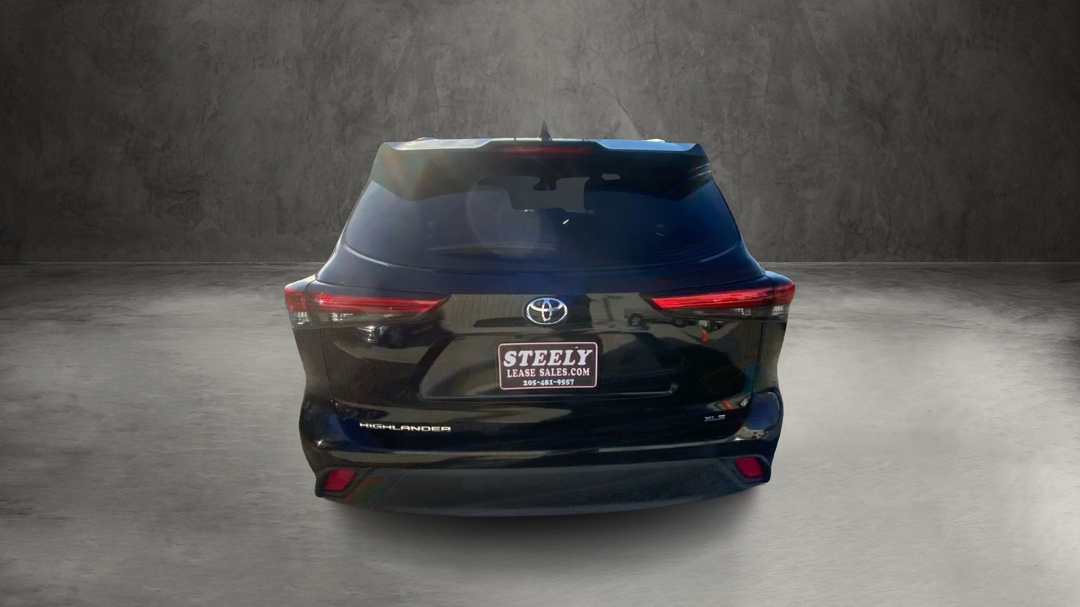 Toyota Highlander XLE FWD V6 2021