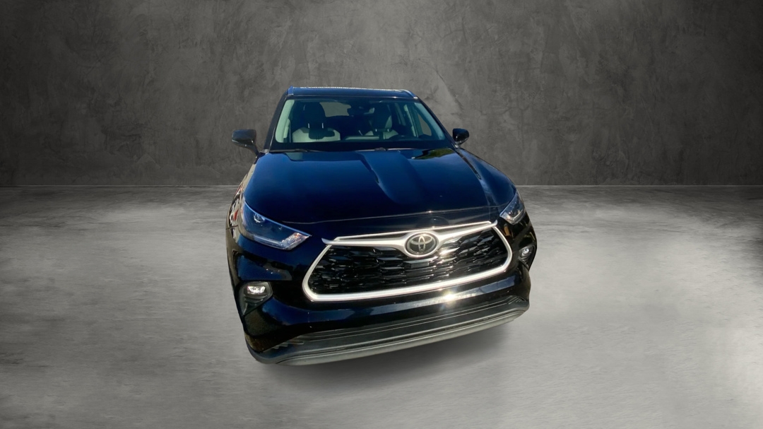 Toyota Highlander XLE FWD V6 2021