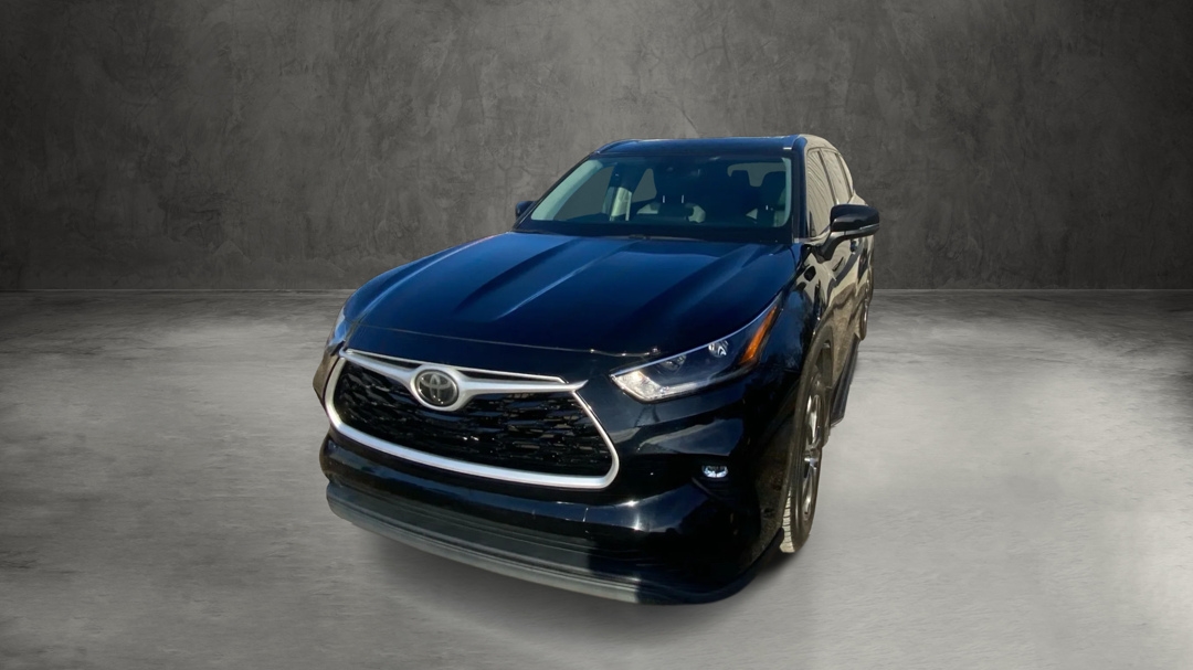 Toyota Highlander XLE FWD V6 2021