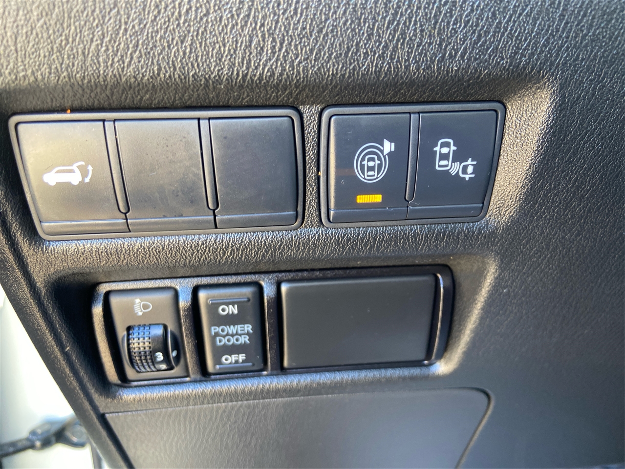 Nissan Armada SV 2WD 2017