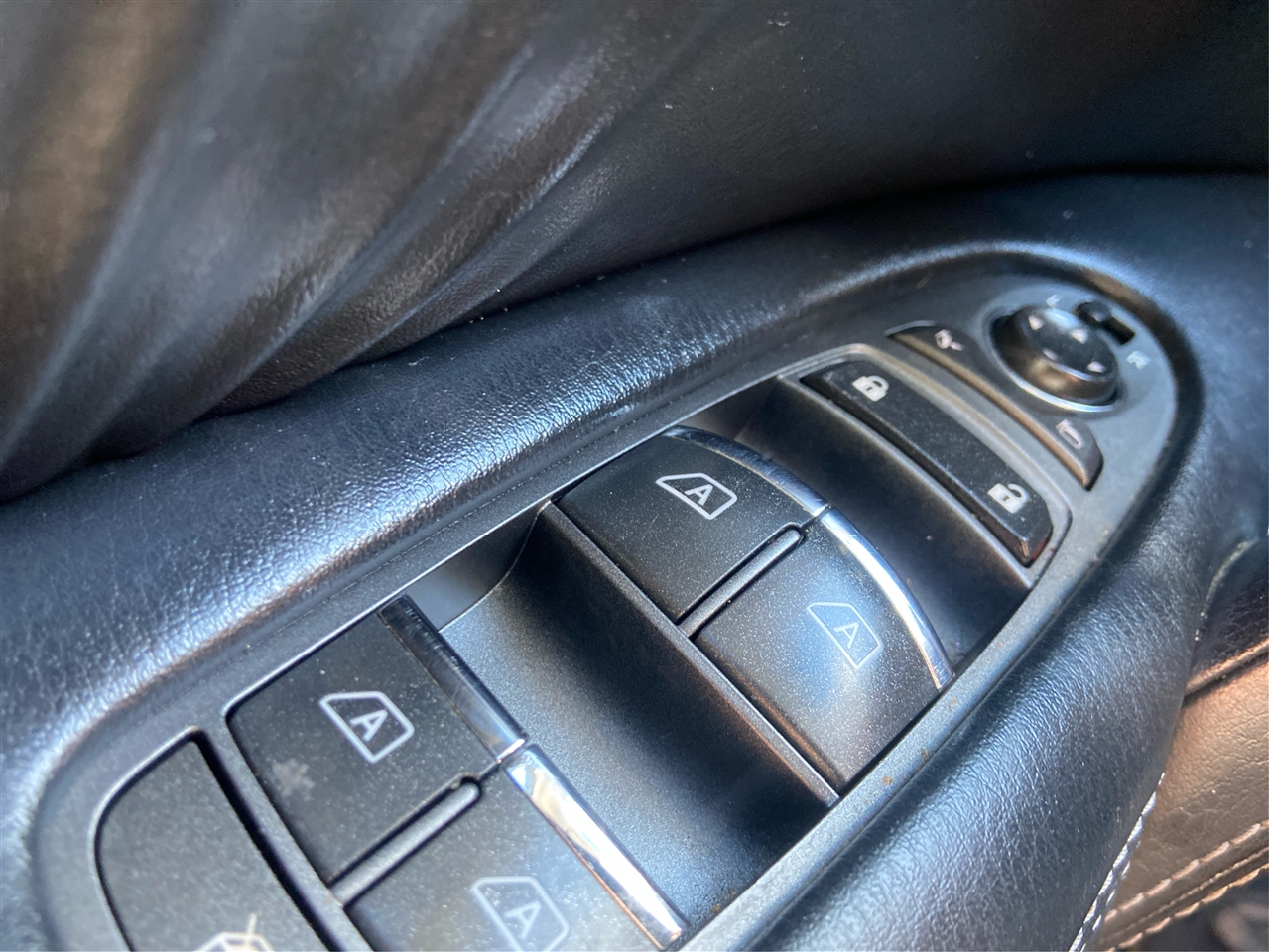 Nissan Armada SV 2WD 2017