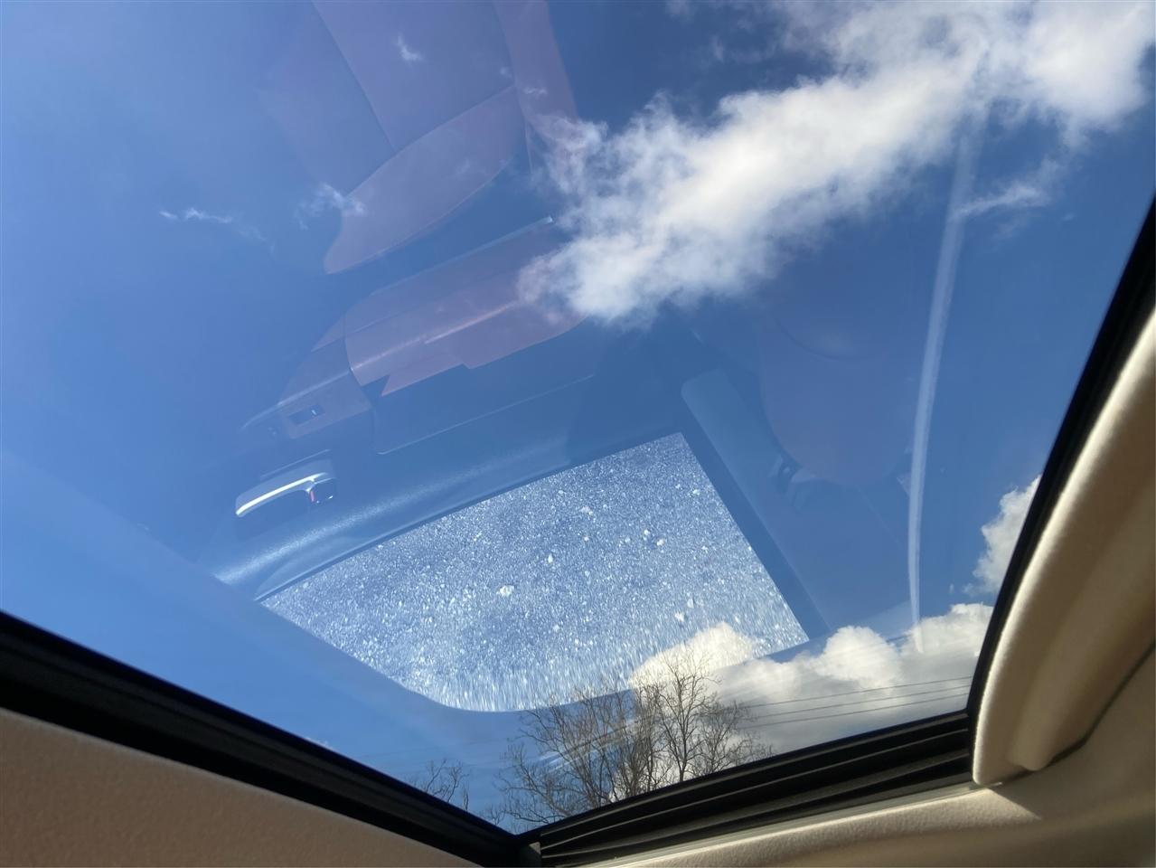 Toyota Tundra Limited 5.7L FFV CrewMax 4WD 2012