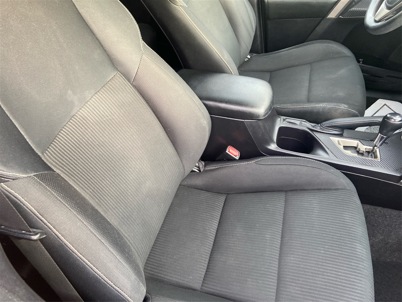 Toyota RAV4 XLE FWD 2015