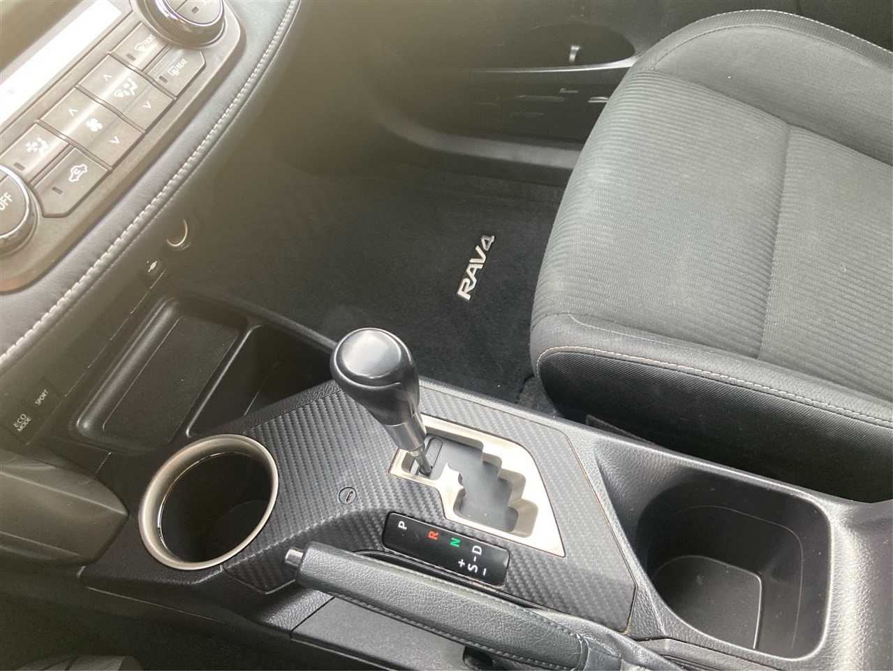 Toyota RAV4 XLE FWD 2015