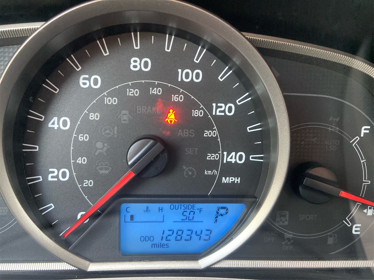 Toyota RAV4 XLE FWD 2015