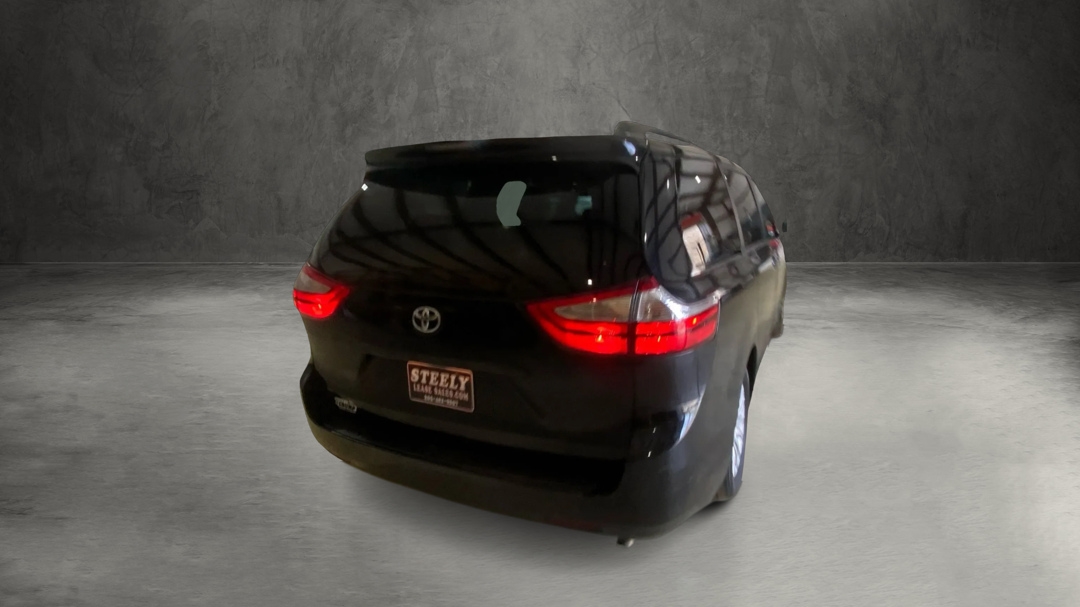 Toyota Sienna Limited Premium 7-Passenger 2017