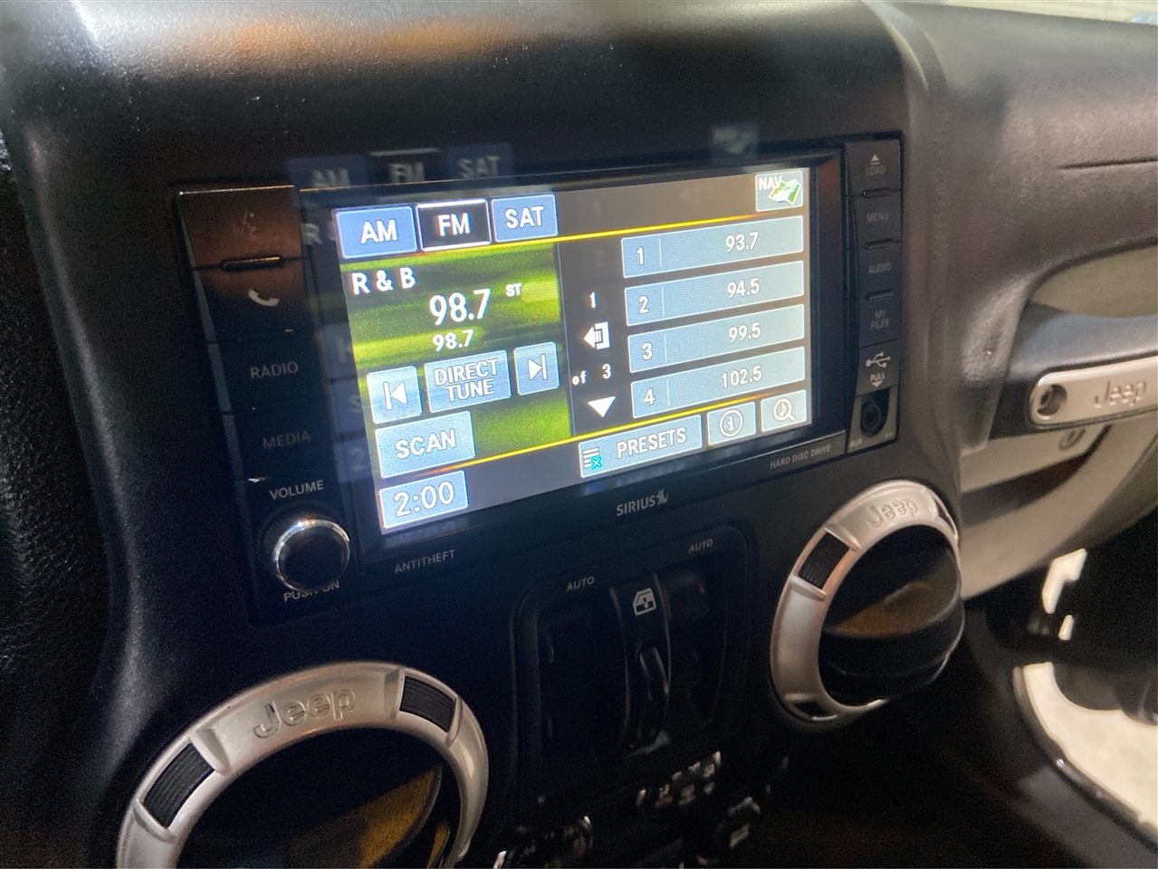 Jeep Wrangler Unlimited Sahara 4WD 2014