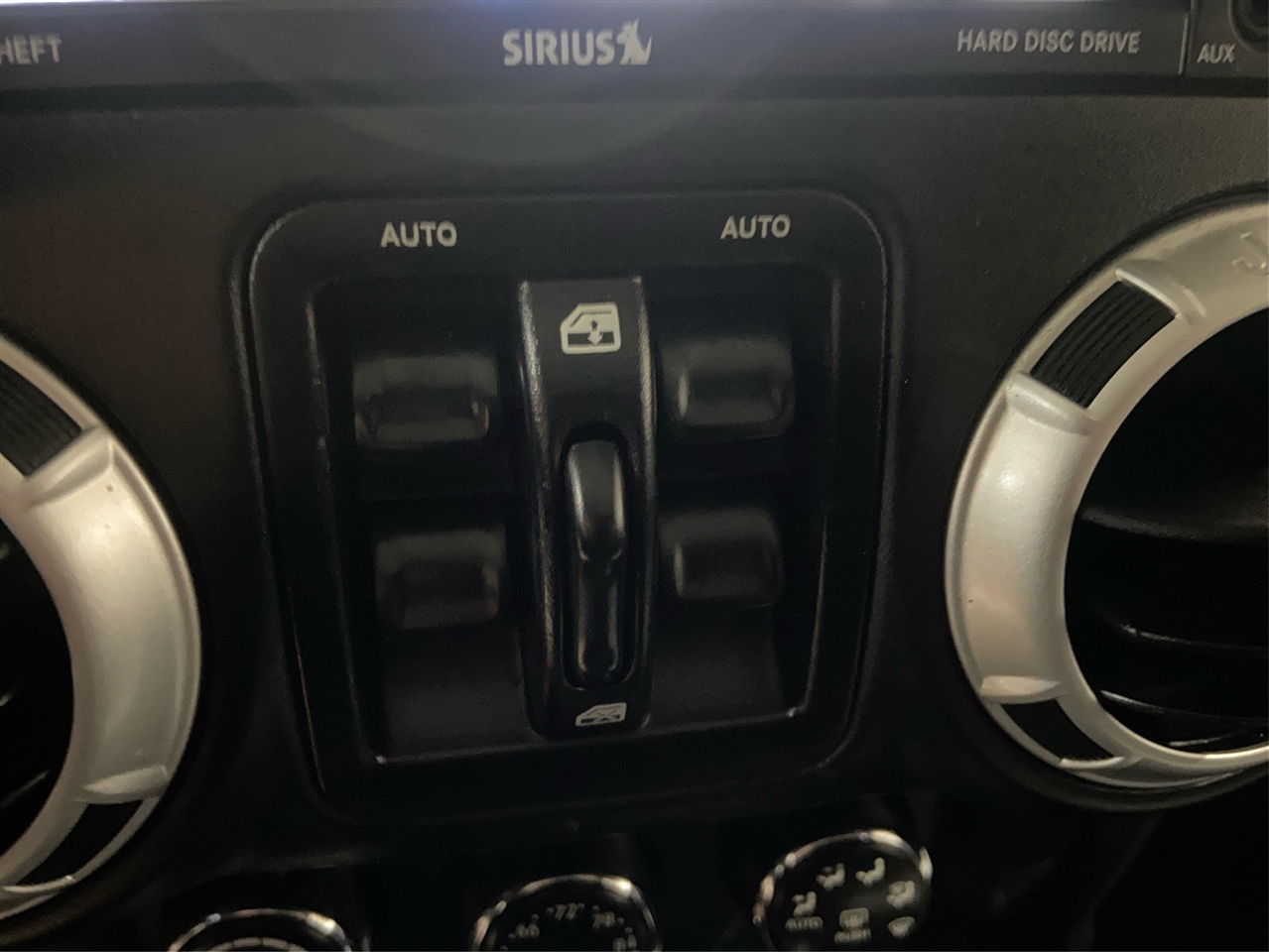 Jeep Wrangler Unlimited Sahara 4WD 2014