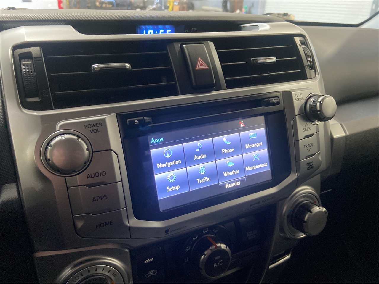 Toyota 4Runner SR5 2WD 2018