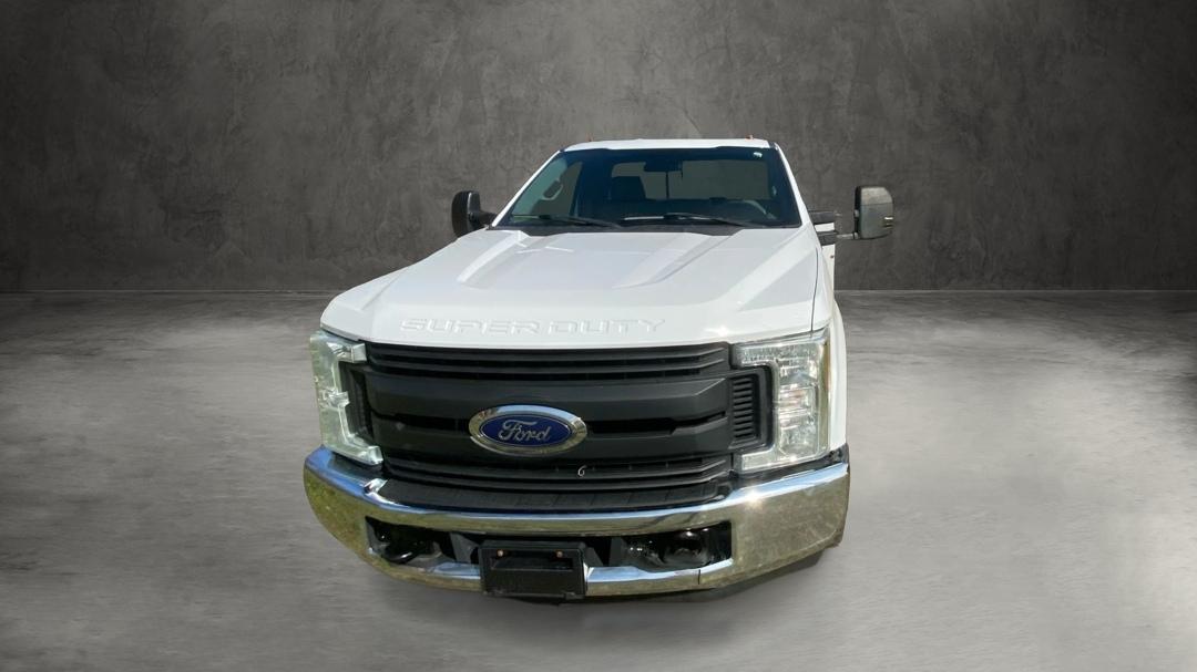 Ford F-350 SD XL DRW 2WD 2017