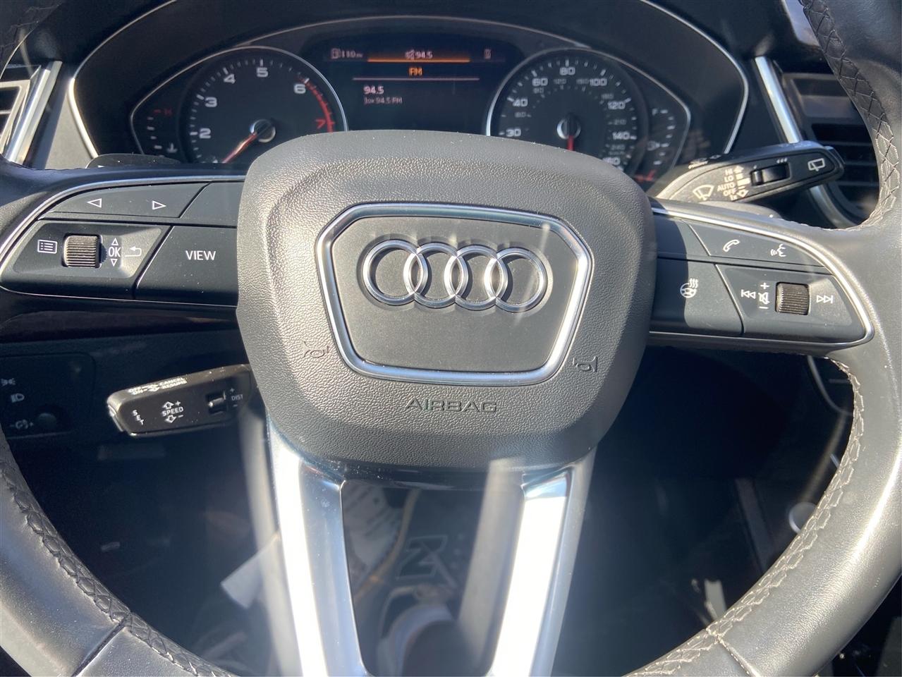 Audi Q5 2.0T Premium quattro 2023