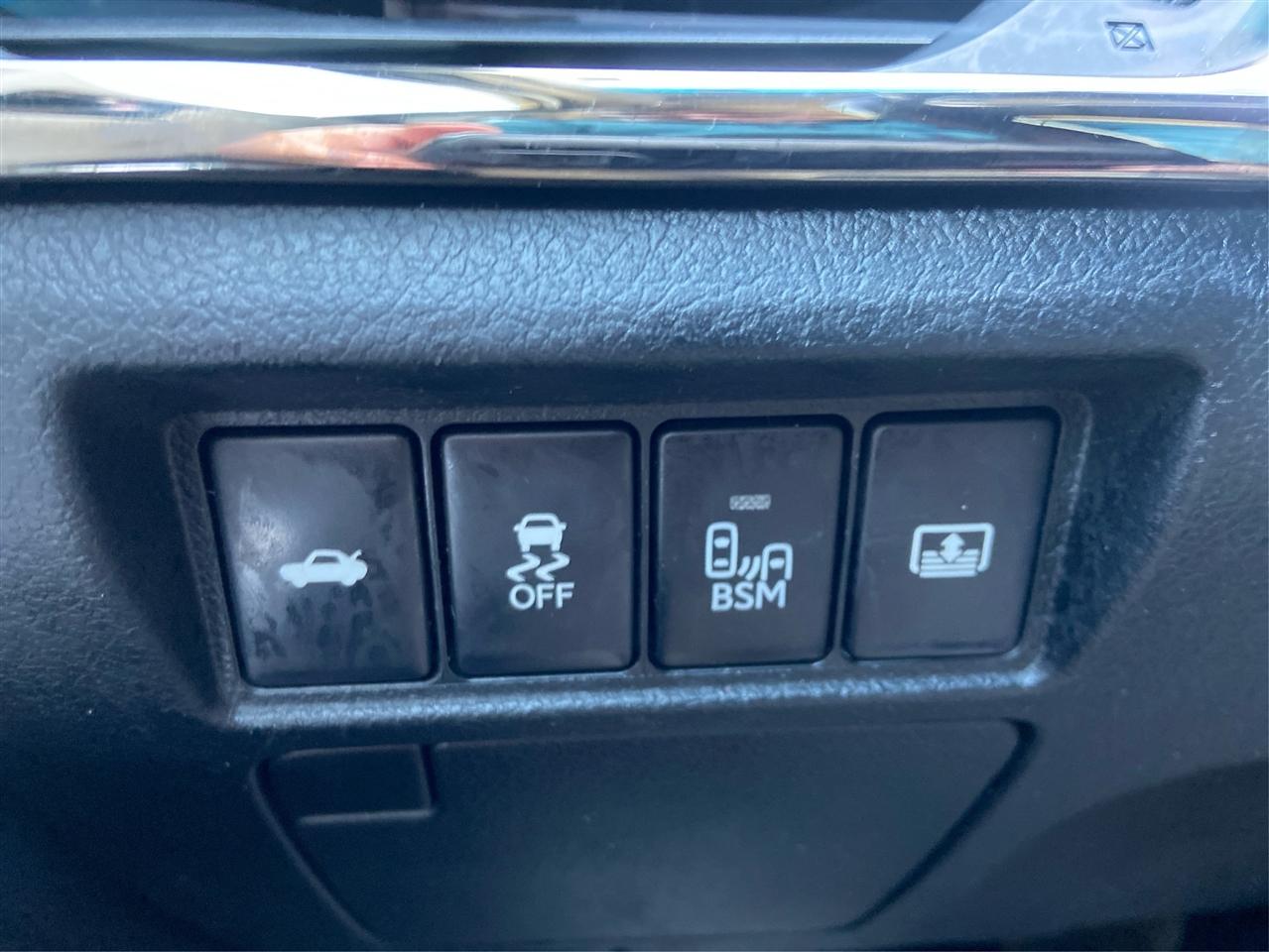 Toyota Avalon Hybrid XLE Premium 2013