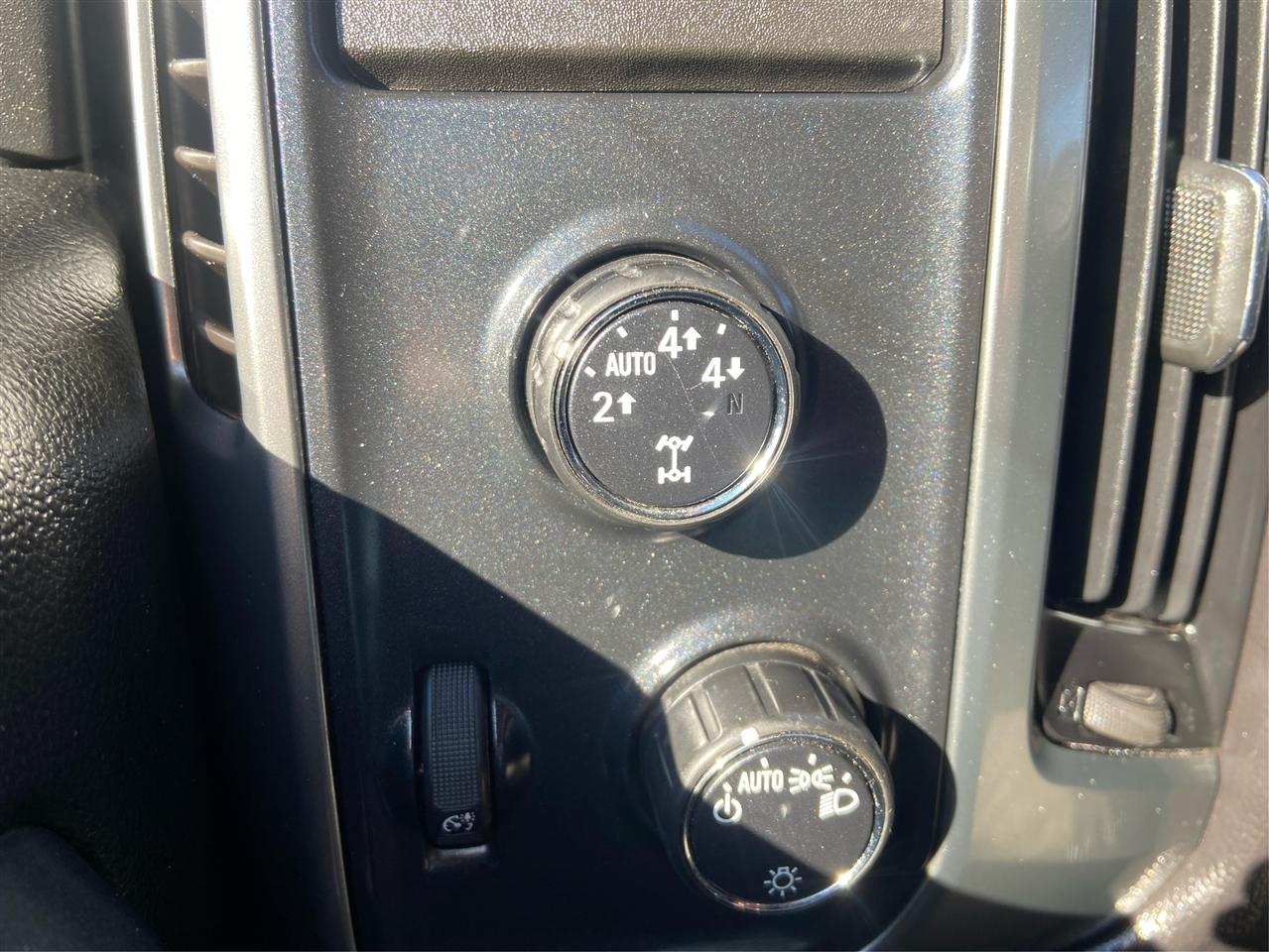 Chevrolet Silverado 1500 LT Crew Cab 4WD 2015