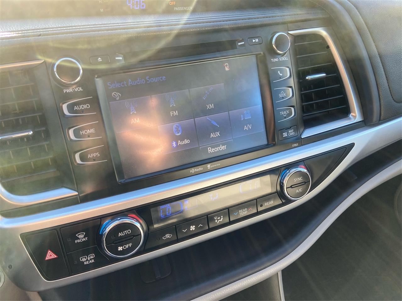 Toyota Highlander XLE AWD V6 2015