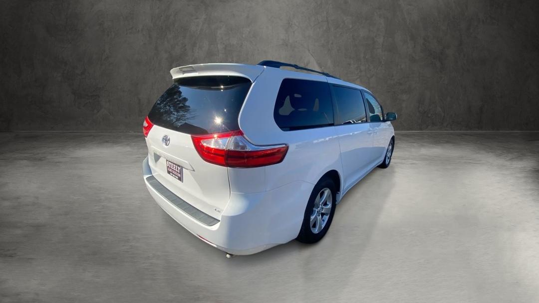 Toyota Sienna LE FWD 8-Passenger V6 2015