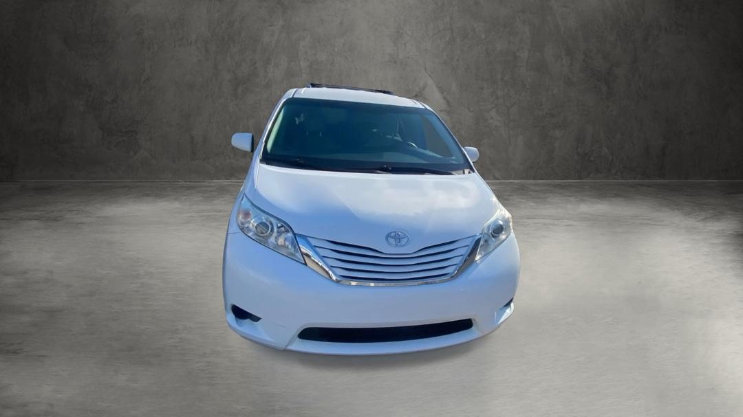 Toyota Sienna LE FWD 8-Passenger V6 2015