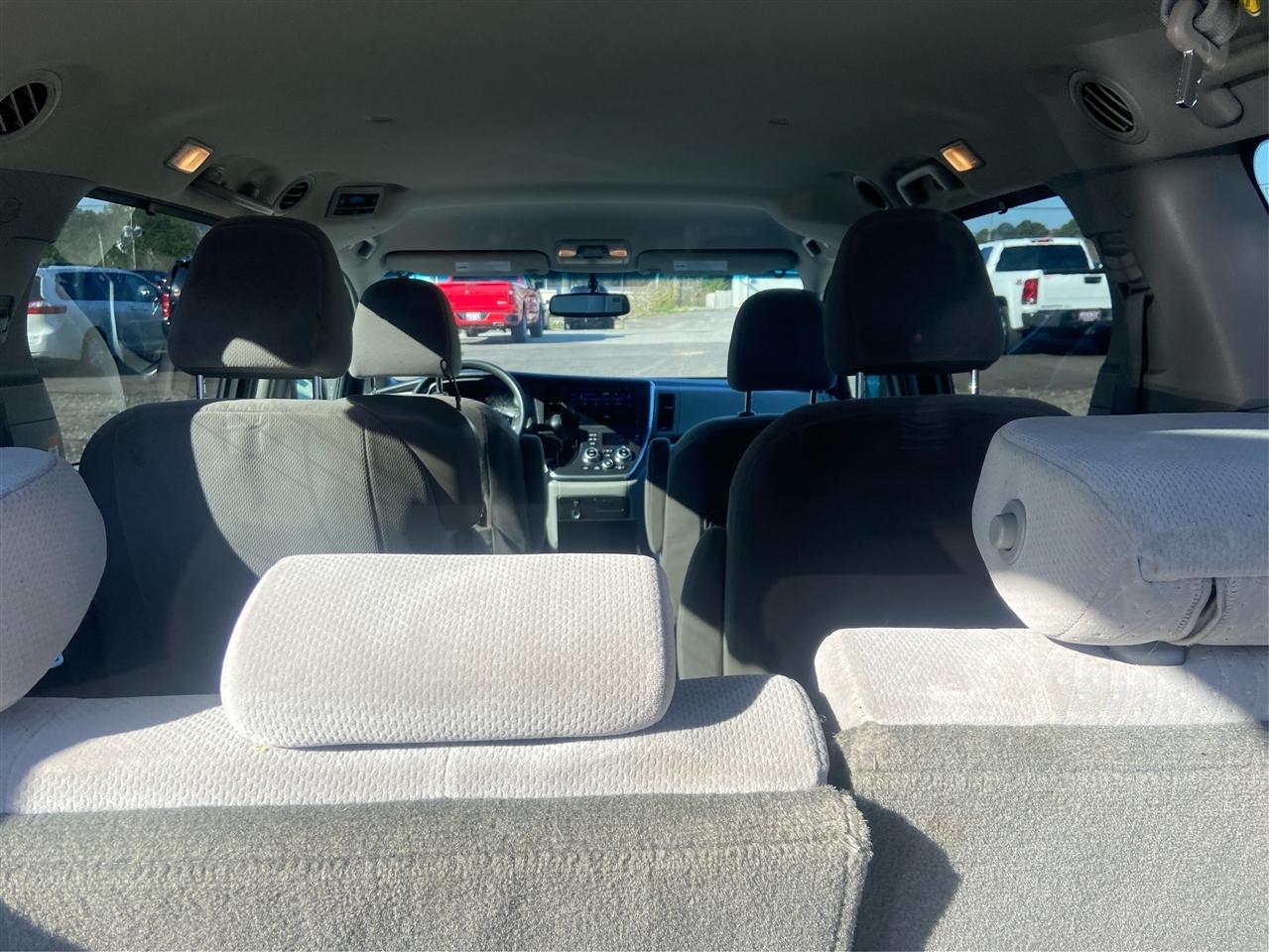 Toyota Sienna LE FWD 8-Passenger V6 2015