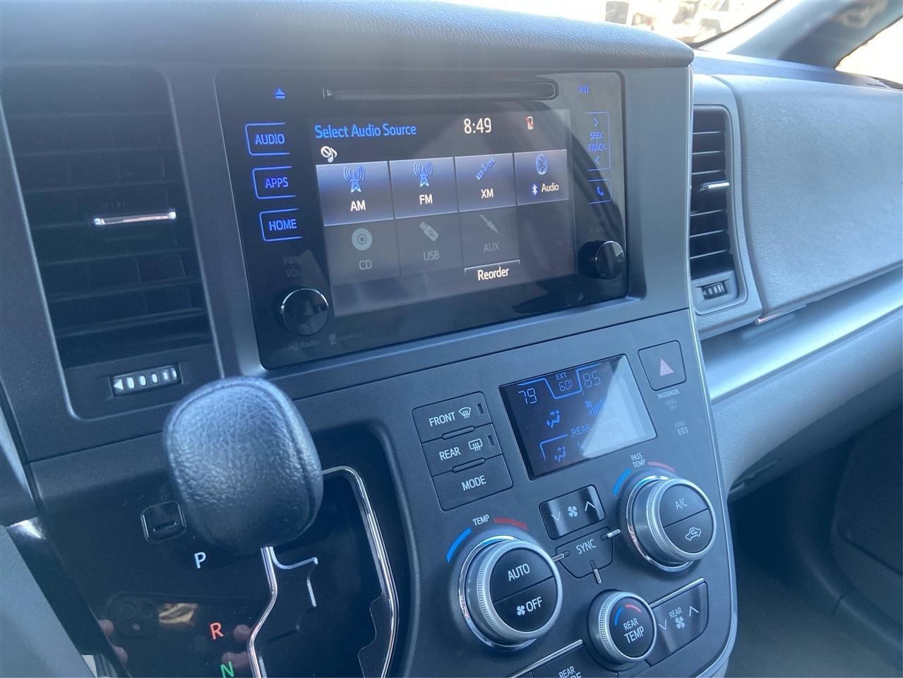 Toyota Sienna LE FWD 8-Passenger V6 2015