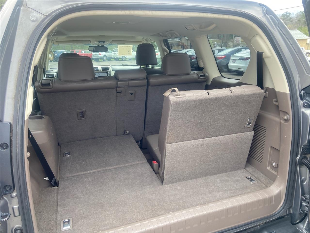 Lexus GX 460 Sport Utility 2012