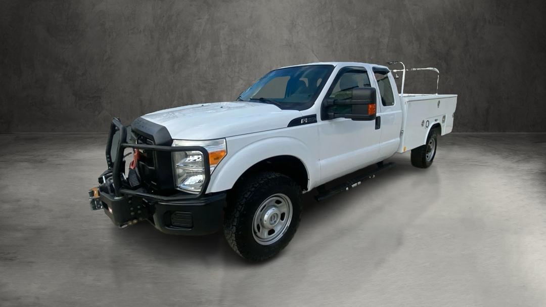 2016 Ford F-350 SD XL SuperCab Long Bed 4WD DRW