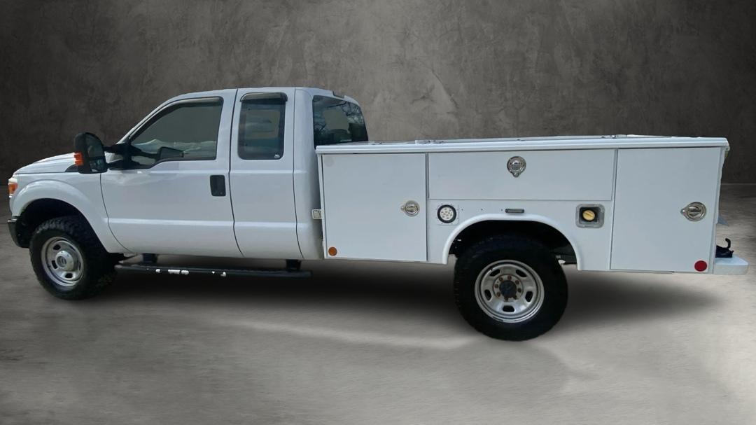 Ford F-350 SD XL SuperCab Long Bed 4WD DRW 2016