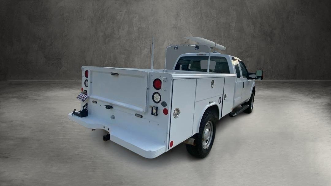 Ford F-350 SD XL SuperCab Long Bed 4WD DRW 2016