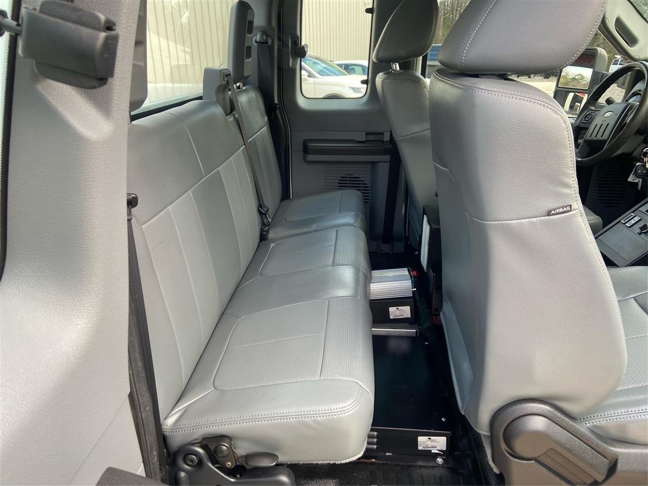 Ford F-350 SD XL SuperCab Long Bed 4WD DRW 2016