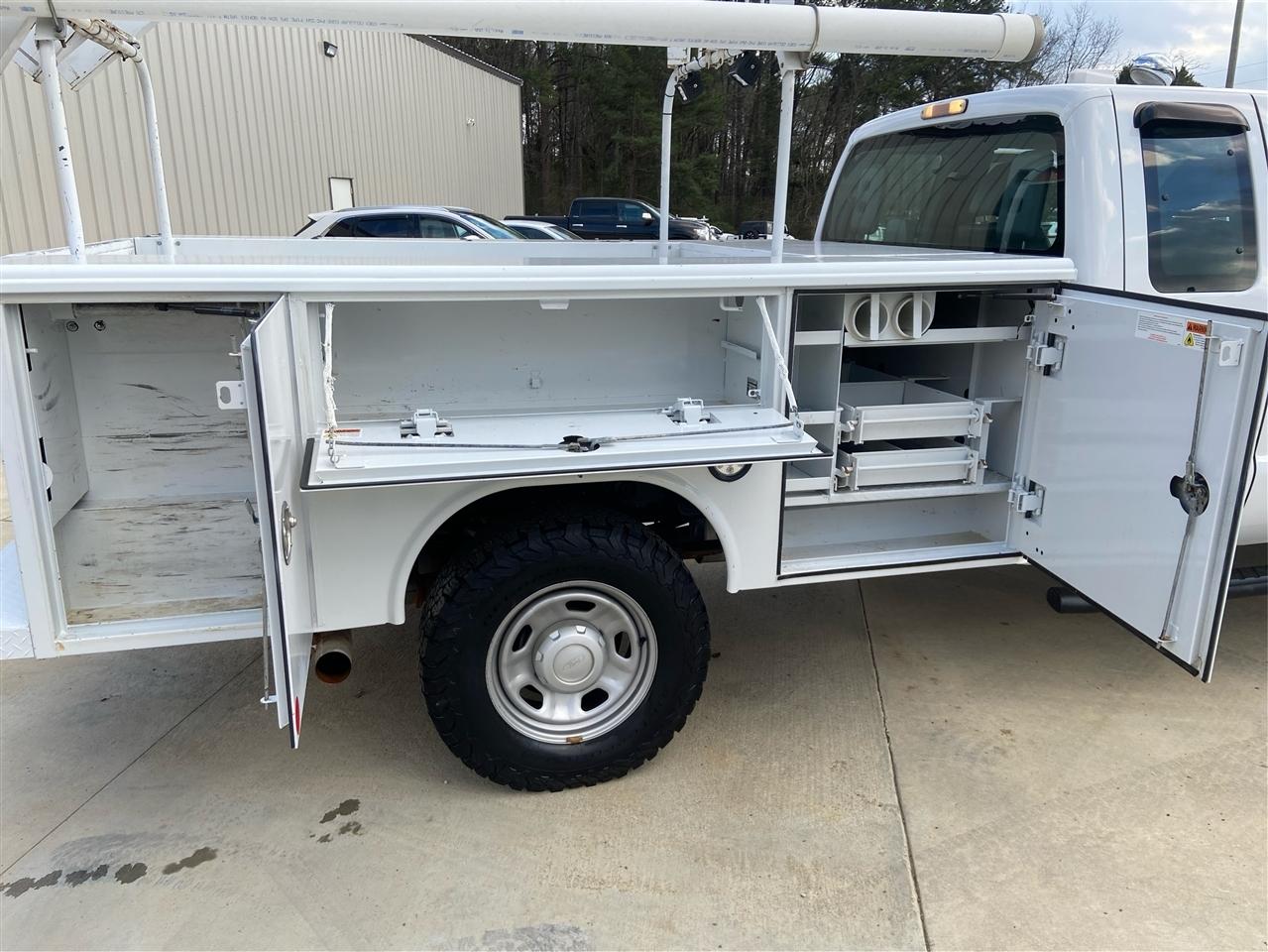 Ford F-350 SD XL SuperCab Long Bed 4WD DRW 2016