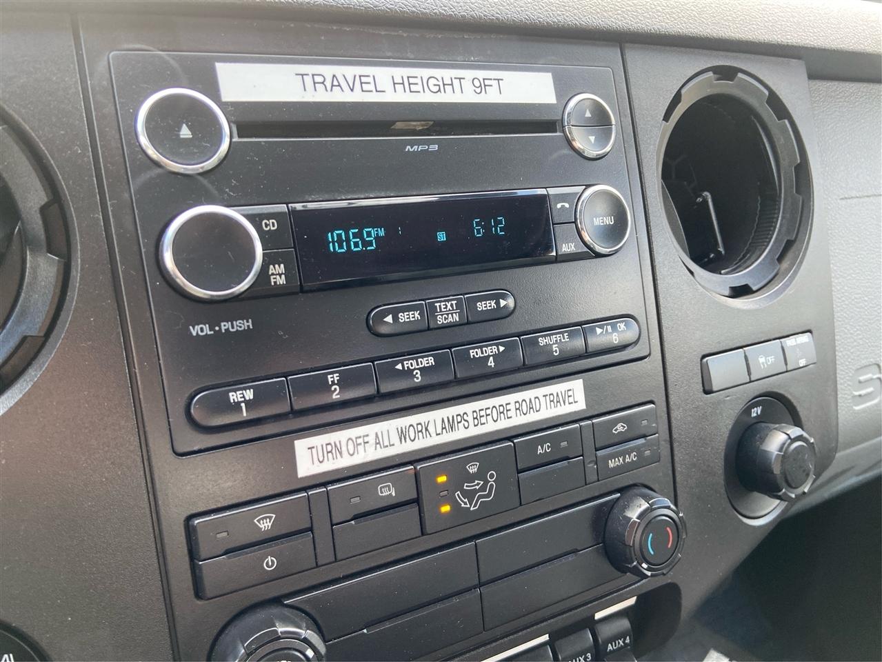 Ford F-350 SD XL SuperCab Long Bed 4WD DRW 2016