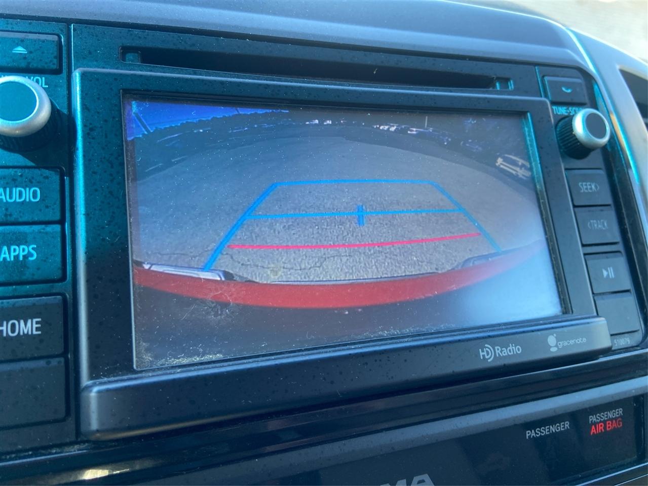 Toyota Tacoma PreRunner Double Cab V6 5AT 2WD 2015