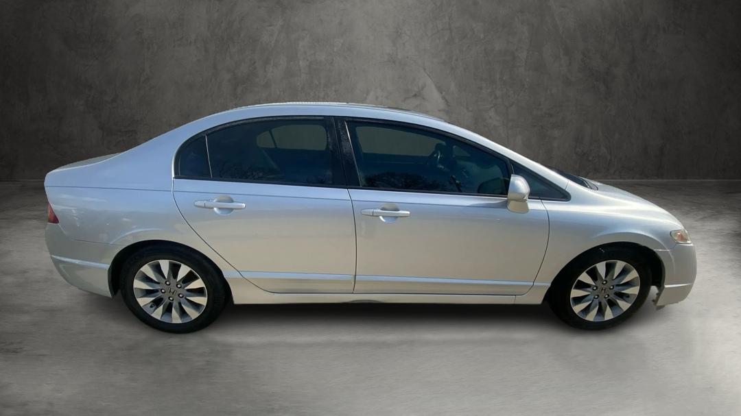 Honda Civic EX-L Sedan 5-Speed AT 2011