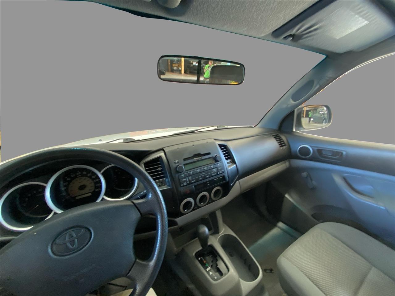 Toyota Tacoma Regular Cab 2WD 2010