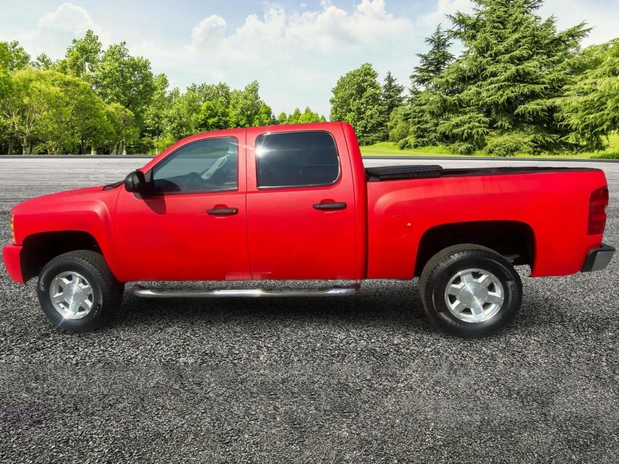 2008 Chevrolet Silverado 1500 LTZ - Photo 2