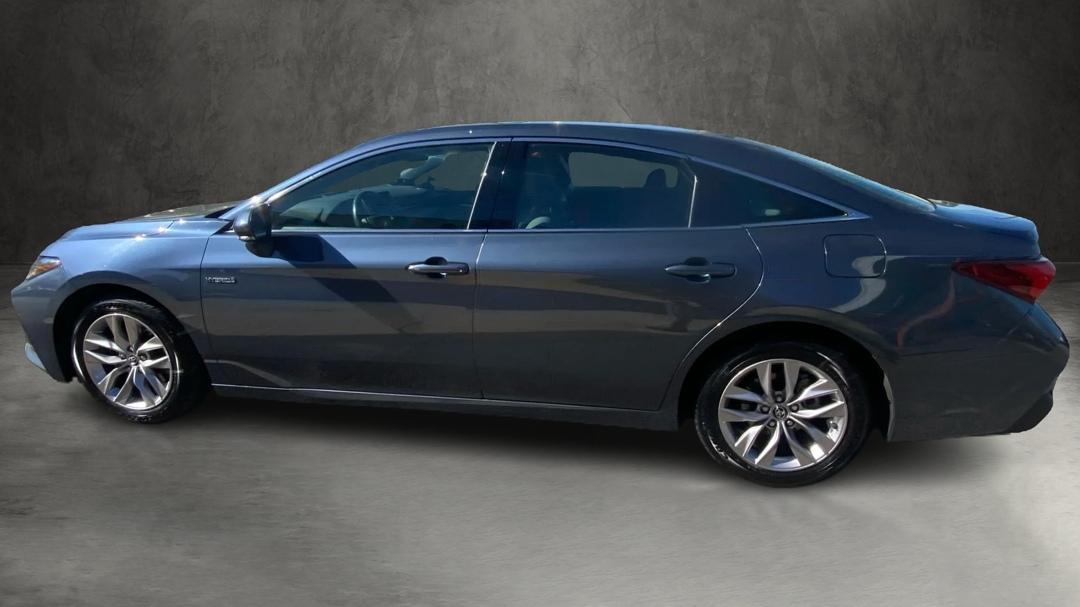 Toyota Avalon Hybrid XLE 2019