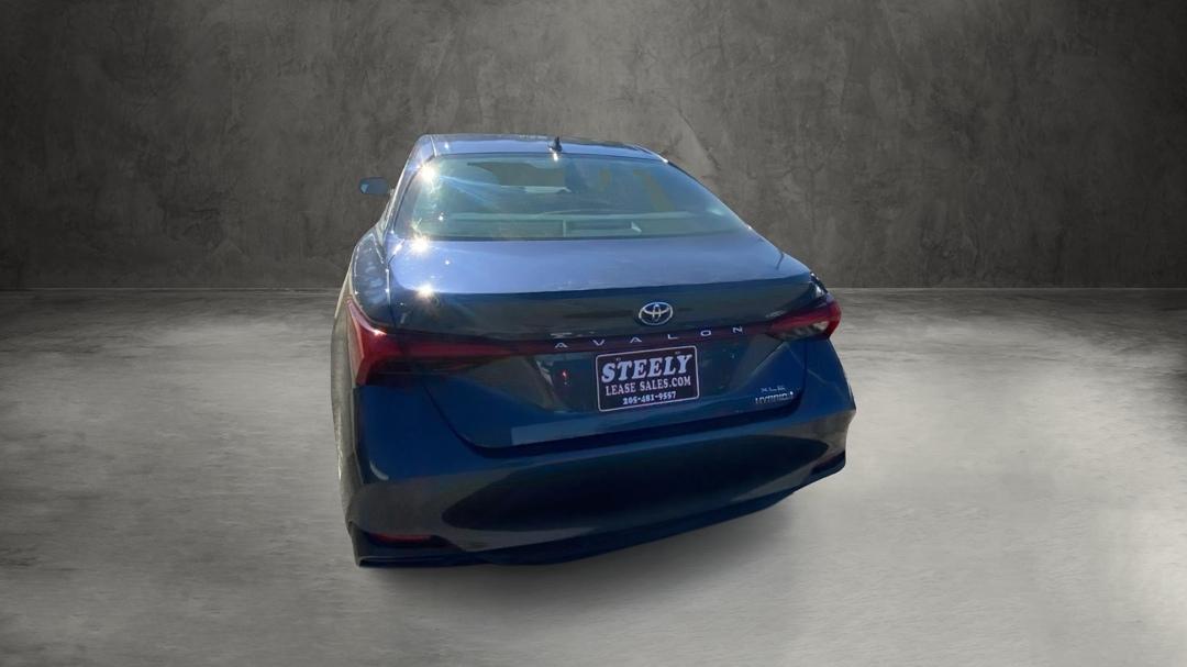 Toyota Avalon Hybrid XLE 2019