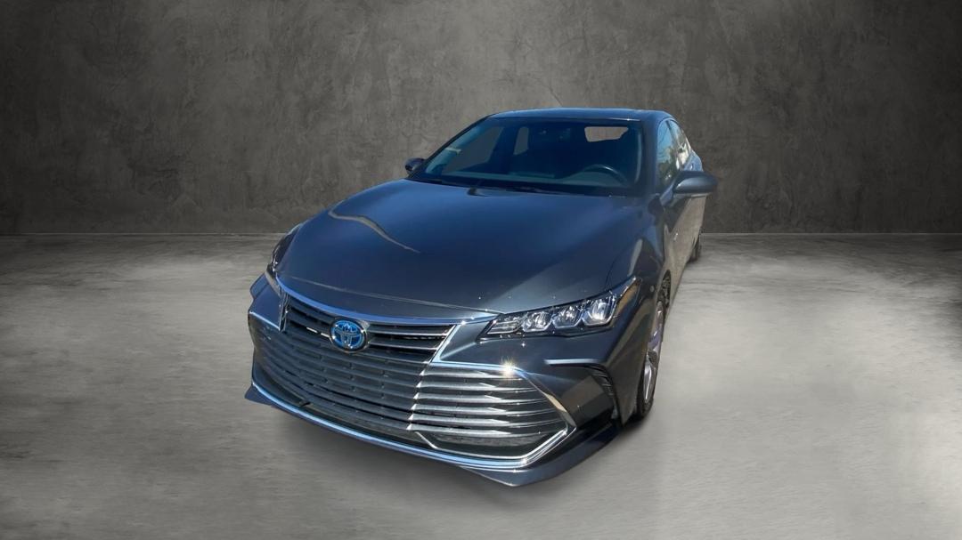 Toyota Avalon Hybrid XLE 2019