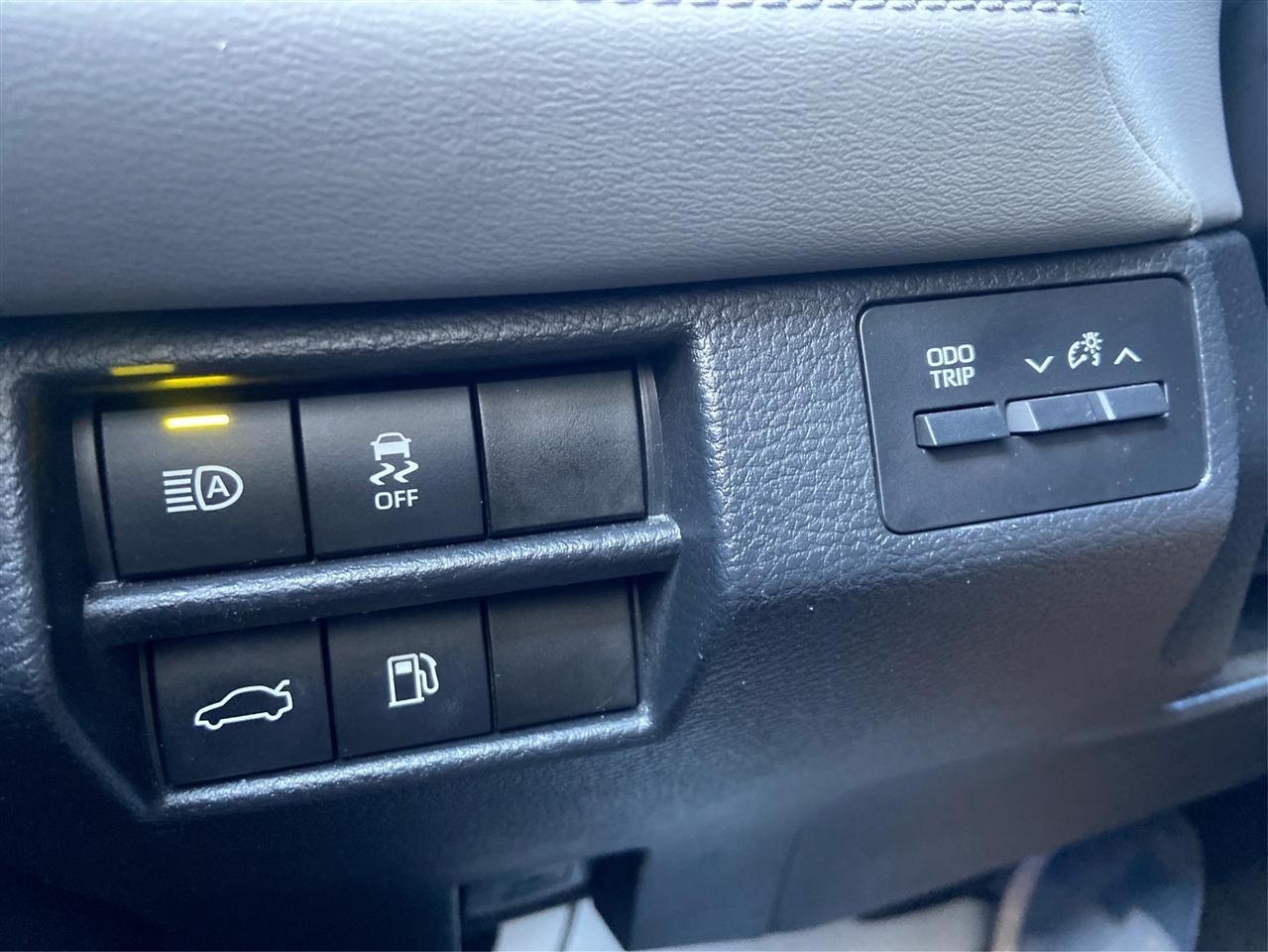 Toyota Avalon Hybrid XLE 2019